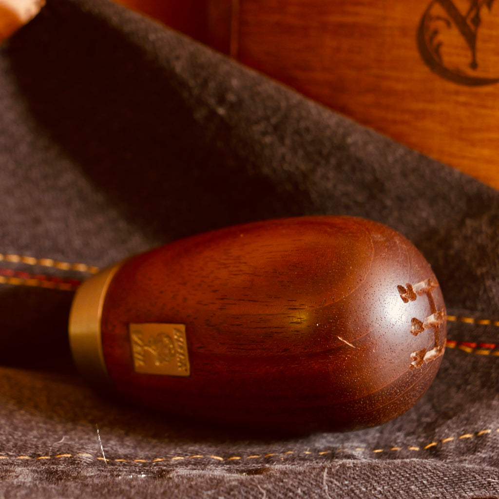 Classic shift knob
